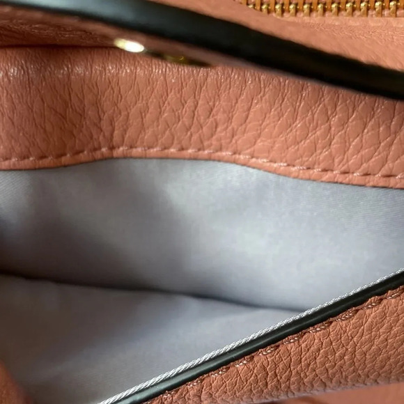 Rebecca Minkoff Women’s Blythe Pink Genuine Leather Crossbody Metal Chain - Picture 2 of 11